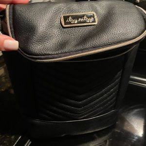 Itzy Ritzy Bottle Bag (Chill Like a Boss Black)